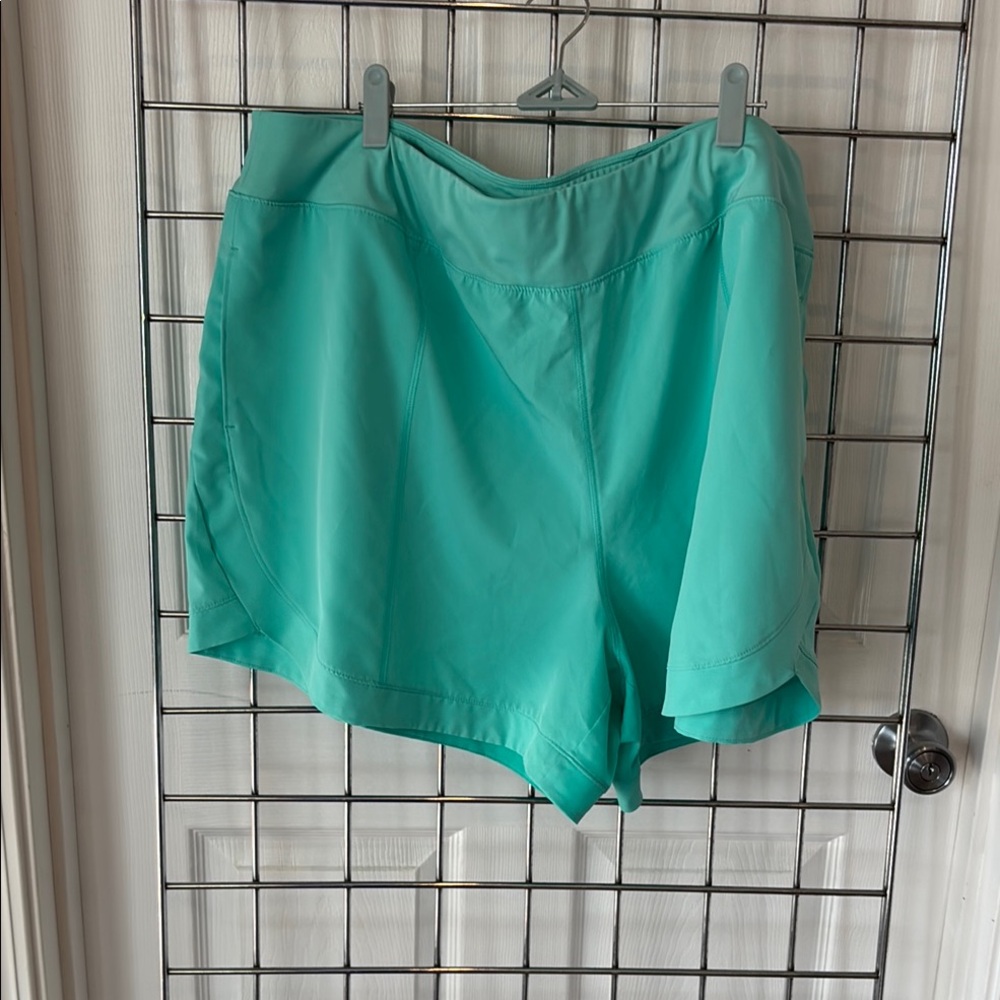 Tek Gear Blue Athletic Shorts Lightweight and Relaxed Fit